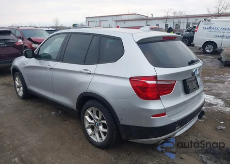 2013 BMW X3 xDrive28I z USA, uszkodzony, nr VIN 5UXWX9C50D0A30253
